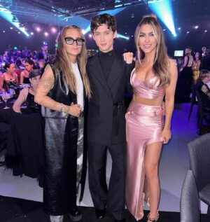 Chrishell Stause Instagram - Last night was a DREAM! CONGRATS G on taking home 2 @aria_official awards! SO deserved!! 🥹

(Also thank you for helping me take my ponytail out when there were no scissors😆😅♥️) @gflip 

#Arias