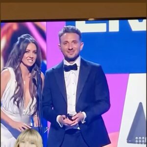 Chrishell Stause Instagram - Last night was a DREAM! CONGRATS G on taking home 2 @aria_official awards! SO deserved!! 🥹

(Also thank you for helping me take my ponytail out when there were no scissors😆😅♥️) @gflip 

#Arias