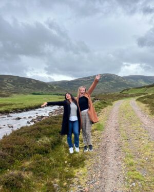 Chrissie Fit Instagram - The Scottish Highlands are unlike any place I’ve ever been to! There is magic in the clean, healing air. These pictures don’t begin to capture the magnificence and the beauty, but I’ll post anyway to remind myself that I was lucky enough to be there, and with this amazing group! 💚

#Scotland #Highlands #TheTraitorsUS #peacockpartner @peacock