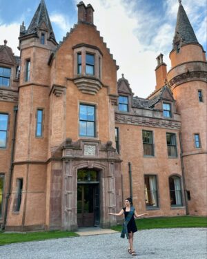 Chrissie Fit Instagram - I apparently went on a Castle Crawl in Scotland 🏰🏴󠁧󠁢󠁳󠁣󠁴󠁿 Even got to be one of the first peeps to tour Balmoral! I still can’t believe it! You also might recognize the last castle if you’re into treacherous games 😈 @peacock 

#Scotland #castlesofscotland #castles #castlecrawl (this is surely not a thing) #balmoral #balmoralcastle #queenelizabeth #scottishhighlands #thetraitorsus #peacockpartner