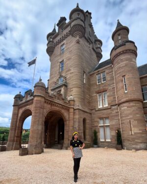 Chrissie Fit Instagram - I apparently went on a Castle Crawl in Scotland 🏰🏴󠁧󠁢󠁳󠁣󠁴󠁿 Even got to be one of the first peeps to tour Balmoral! I still can’t believe it! You also might recognize the last castle if you’re into treacherous games 😈 @peacock 

#Scotland #castlesofscotland #castles #castlecrawl (this is surely not a thing) #balmoral #balmoralcastle #queenelizabeth #scottishhighlands #thetraitorsus #peacockpartner