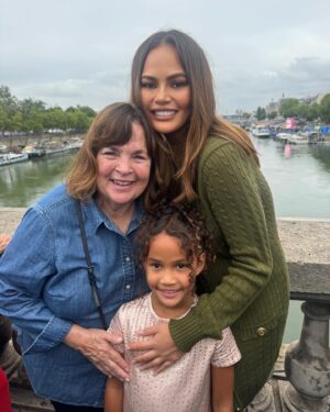 Chrissy Teigen Instagram - opening ceremonies! sure it was a little (a lot) rainy but wowowowowow absolutely epic experience (and got to see a few of my favorite people!)