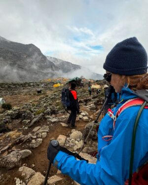 Christian Convery Instagram - Cannot believe my Mom and I stood at 5895 m/19,341 ft, the tallest point in Africa.

📍Mount Kilimanjaro

1/7 seven summits 
Largest free standing mountain in the world!

Thank you @altezza.travel for this incredible experience of a lifetime😎