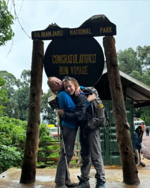 Christian Convery Instagram - Cannot believe my Mom and I stood at 5895 m/19,341 ft, the tallest point in Africa.

📍Mount Kilimanjaro

1/7 seven summits 
Largest free standing mountain in the world!

Thank you @altezza.travel for this incredible experience of a lifetime😎