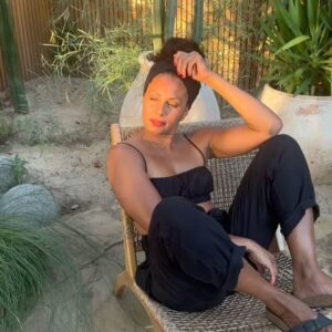 Christina Moses Instagram - impromptu photo shoot and a pool creeper. 🌴

aaand…we’re all wearing my new favorite lipstick..it’s very rare one color looks incredible on 3 different complexions.. @ritueldefille 💄🫦 #bloodroot my new fave. ❤️‍🔥