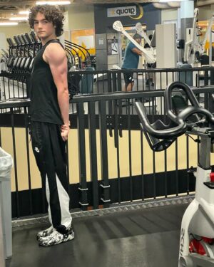 Christopher Convery Instagram - 4 am workout
