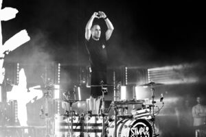 Chuck Comeau  Instagram - 🫶🫶🫶

📸: @jessedimeo