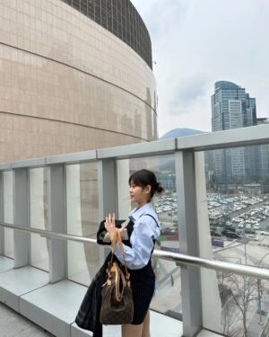 Chung Su-bin Instagram - _ 
One day ☀️
Rainy day 🌧 
Happy day 🌈
