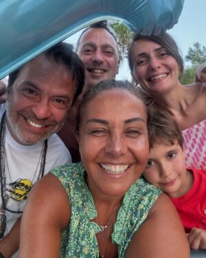 Çiçek Dilligil Instagram - Seneye doğum günümde buradayız. Anladınız siz beni Once Letoonia Always Letoonia 😘
Bora’nın şahane d.gününden . İnstoşa merhaba 🥰 Hep güler yüzlü postlar paylaşmak dileği ile 🙏🧿😍
