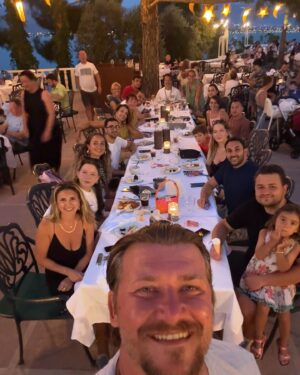 Çiçek Dilligil Instagram - Seneye doğum günümde buradayız. Anladınız siz beni Once Letoonia Always Letoonia 😘
Bora’nın şahane d.gününden . İnstoşa merhaba 🥰 Hep güler yüzlü postlar paylaşmak dileği ile 🙏🧿😍