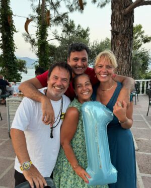 Çiçek Dilligil Instagram - Seneye doğum günümde buradayız. Anladınız siz beni Once Letoonia Always Letoonia 😘
Bora’nın şahane d.gününden . İnstoşa merhaba 🥰 Hep güler yüzlü postlar paylaşmak dileği ile 🙏🧿😍