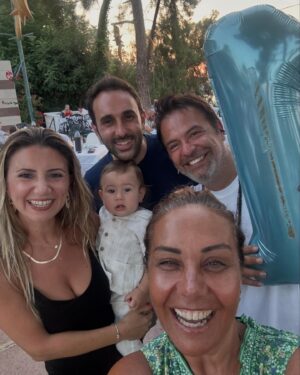 Çiçek Dilligil Instagram - Seneye doğum günümde buradayız. Anladınız siz beni Once Letoonia Always Letoonia 😘
Bora’nın şahane d.gününden . İnstoşa merhaba 🥰 Hep güler yüzlü postlar paylaşmak dileği ile 🙏🧿😍
