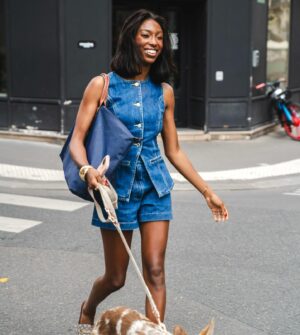 Cindy Miranda Instagram - Spotted in Paris ! ✨

 📸 @luciledafonseca 

#paris #fashion