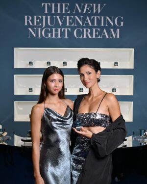 Cindy Sirinya Bishop Instagram - Even at the darkest depths, the sea’s energy is always awake.

Begin your #NightWithLaMer and bring new rejuvenation to the surface while you sleep with NEW Miracle Night Cream.
 
#LaMer #LaMerThailand #MiracleNightCream