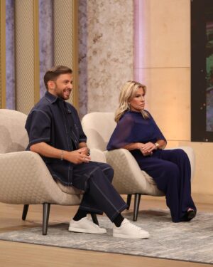 Cinha Jardim Instagram - Ontem foi uma noite de muito glamour! «Palácio das Estrelas» reuniu todas as caras da TVI, para anunciar as novidades da programação do canal. Por isso, temos muitos looks para comentar com a nossa Cinha Jardim e o Gonçalo Mello!