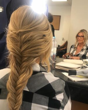 Cinha Jardim Instagram - #tvi#vocenatv!
Penteado @annyflg