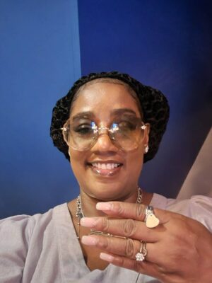 Cirie Fields Instagram - 54yrs and Blessed today!! Thank you for all the wishes already!!! Heading to the heat and the 💰💰💰🤞🏾🤑