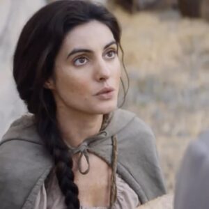 Claire Chust Instagram - Très heureuse de pouvoir vous partager la bande annonce du nouveau film de Fred Cavayé, avec @danyboon @jeromecommandeur @alexdsrx @gregorygadebois_off et plein d’acteurs merveilleux.
Les Chèvres !  sortira le 21 février au cinéma 🐐🎬