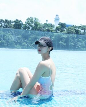 Clara Lee Instagram - 🩷 #happiness 🩷