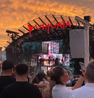 Clarysse Pereira Instagram - Ibiza was magic 🍒🔥