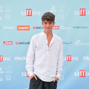 Claudia Pandolfi Instagram - Una giornata di abbracci e emozioni a #Giffoni54 con @samuelecarrinoofficial, @saraciocca_official, @missipanda, lo sceneggiatore e produttore @robproia e Teresa Manes 🩷 

Il Ragazzo Dai Pantaloni Rosa, prossimamente solo al cinema.

#IlRagazzoDaiPantaloniRosa #PantaloniRosaIlFilm