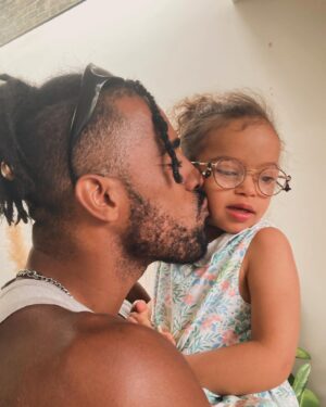 Claudimar Neto Instagram - HAPPY #worlddownsyndromeday … my Luna Pearl I’m beyond proud to be your godfather you continue to change my outlook on life . I’m beyond grateful @neysela & @hipster_dufus allowed me the honour to be so . I’m extremely proud of you both , you continue to inspire me & our family is truly lucky to have you Luna. 💕🫂 .