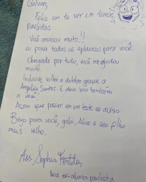 Claudio Galvan Instagram - 🧟‍♂️🧠 O JOVEM FRANKENSTEIN 

Ser professor de dublagem é ensinar, dividir, ouvir, aprender, transformar e fazer parte do sonho de pessoas.

A @sophfonteles foi uma aluna muito especial e eu fico muito feliz de ter feito parte de sua vida através do meu trabalho! Foi uma aluna que iniciou com a gente no processo online, quando a pandemia veio, e hoje recebi esse carinho especial e sua presença na plateia de @ojovemfrankenstein! 

Obrigado, Sophia! Amei saber que você esteve na sessão de hoje e adorei sua mensagem! 

🎙🎧🎭🎶🎞❤️