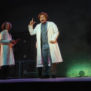 Claudio Galvan Instagram - 🧟‍♂️🧠 O JOVEM FRANKENSTEIN 

Hoje será a minha estreia em São Paulo interpretando o protagonista Frederick Frankenstein!

Quem quiser me assistir como Frederick, farei ele sempre na segunda sessão (20h) de domingo! 😉

Lembrando que mudanças podem ocorrer sem aviso prévio!