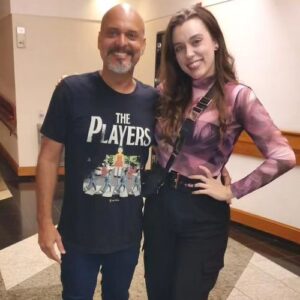 Claudio Galvan Instagram - 🧟‍♂️🧠 O JOVEM FRANKENSTEIN 

Ontem, recebi na plateia de @ojovemfrankenstein a presença de mais uma aluna do curso online de dublagem do @galvanestudios! 

Obrigado, @jessica.navarrog, pela presença! Foi um prazer te conhecer pessoalmente! 🙏🏻🎙🎧