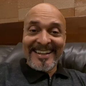 Claudio Galvan Instagram - 🎮🌟 DUBLANDO GAMES

Olá pessoal! Vocês sabiam que o universo dos games é um mercado de grandes possibilidades? Pois é!

Com isso, tenho o prazer de anunciar que o Galvan Estúdios está lançando o curso "Dublando Games" com @gustavo.nader, profissional renomado na área e CEO da @coredreamstudio! 

Saiba mais no vídeo e/ou clicando no link que está na Bio! 😉