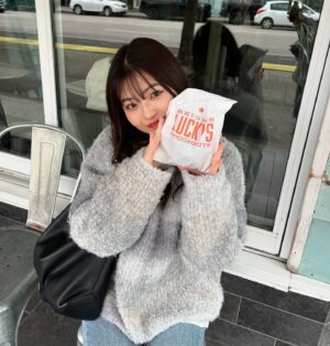Cocoro Ebino Instagram - 【告知】
日本時間6月29日(土)
15:00〜16:00にてトークポートを開催します！！❤️
2分2000円です✨

22歳のお誕生日当日に、皆さんとオンラインで
お話しできることを楽しみにしています⭐️
是非是非ご参加ください〜！！

チケットの販売開始は
日本時間6月13日18:00〜です！！
お忘れ無く⭐️

#海老野心　#トークポート　#カナダ　#バンクーバー