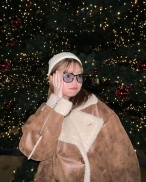 Cocoro Ebino Instagram - クーリスマスが今年もやってくる〜🎄
#canada #christmas  #canadalife