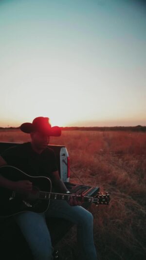 Coffey Anderson Instagram - You ever just feel like you need to hop in the car and drive? Something about these Texas roads just gets me back in my zone.. Idk if it's the beautiful scenery or the potholes 🤣⁠
⁠
#Texas #countrymusic #driving #guitar