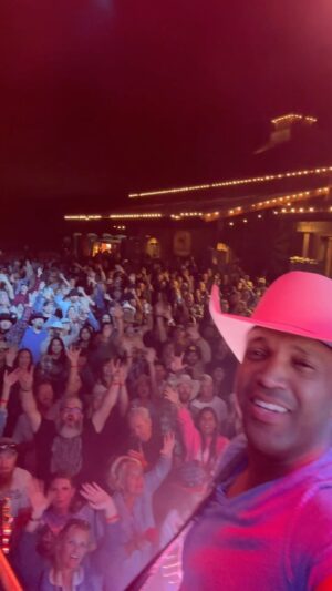 Coffey Anderson Instagram - Thank you @peltzerwinery, Charlie and Carrie for having my and my kind at your winery! 🇺🇸

Buyers, festivals, and event planners our booking form is open and we are looking to make your event the best it can be. 

My job is to entertain and make you look good. 

Thank you to @1daywrapsdotcom for hooking his deal up. 🙌🏽

#coffeyanderson #eventplanners #temecula #countrymusic #festivals #music