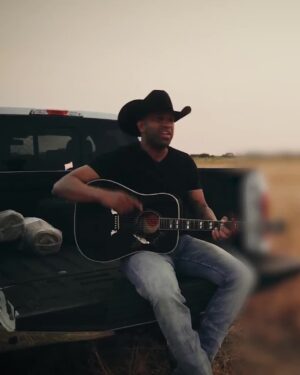 Coffey Anderson Instagram - What’s the name of the backroad in your hometown that everyone drives down when they need to get their mind right?

#TexasCountry from my album ‘Tailgates & Heartbreaks’ is one of those songs you throw on and just drive to - no destination, no timeline… you just know you need an open road in your windshield 🛣️

#Country #CountryMusic #NewMusic #Viral #Explore