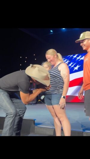 Coffey Anderson Instagram - R u Patriotic? 
Go stream my song “4th of July Song” now! 🇺🇸
We want it to get to the top of the charts on independence day! 

I love meeting yall at meet and greets. Look at this cute, growing family. The hubby is a first responder. 
#4thofjulysong #coffeyanderson #country #countrymusic