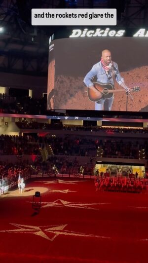 Coffey Anderson Instagram - I made the controversial decision to show up to work sober. 

Buyers: Let’s make your event the way it should be. Awesome. Email me for booking your event on my calendar. Coffeyanderson.com
Grateful for @dickiesarena and the @fwssr 🇺🇸
Add my songs on @spotify @applemusic and everywhere when you can. 

#countrymusic #music #country #coffeyanderson #nationalanthem #patriot #patriotic