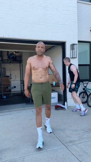Coffey Anderson Instagram - #Murph 1:21:05

1 mile Run
100 pull ups 
200 pushups 
300 squats 
1 Mile run to finish you off. 

This is gonna hurt. You will doubt yourself. You will get angry and you will be better after it. 
It’s supposed to hurt. This is in memory of those who didn’t make it back home and those families. 

Thank you to LT. Cory Thigpen US Navy for kicking my butt today. 💪🏽
@wmthigpen 
For those that have served, you will ALWAYS have a drill sergeant behind you in life, yelling at you to finish and give it your all. 
If you don’t finish, your family suffers. 
If you don’t finish, your job and money suffers. 
If you don’t take care of the details, your health can suffer. 

Finish. 

Who cares about the time. 

Finish. 

In memory of those who gave it all. 🇺🇸😔♥️ 

-Mr Red White and Blue
