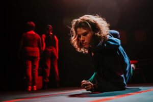 Colton Gobbo Instagram - The Curious Incident of the Dog in the Night-Time.

what an absolute blessing this show has been. and what a joy to work with my friends, new and old! i’m so friggin’ lucky. 🐶
we have 4 shows left. get your tickets! xo

Directed by Jeannette Lambermont-Morey (@lambermorey).
Set and Lighting by Nick Blais (@nblaisdesign).
Costumes by Laura Delchiaro.
Sound Design by Michel Laforge (@michellaforge).
SM’d by Morgan Cook (@morgmcook).
Photos by Juan Echavarria (@juanlacentral).
@yestheatresudbury @sudburytheatre