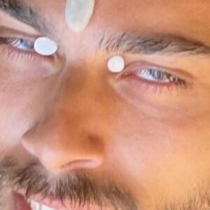 Conan Osíris Instagram - Nao tenho a culpa de voces nunca terem ido a uma manicure de camaroes p amor d deus🌞