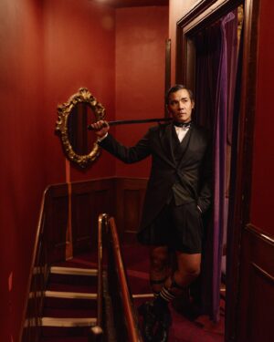 Conrad Ricamora Instagram - Willkommen, bienvenue, welcome!
@ohmaryplay 
📸: @emiliomadrid