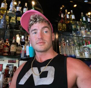 Cory Lee Instagram - Thirsty? #thirsttrappin #illfeedyou #sundayfunday #roccos come see me @roccosweho