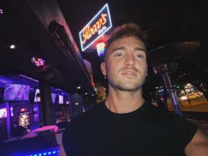 Cory Lee Instagram - Come see me on the patio @roccosweho tonight 🥳 #roccosweho #wehonightlife