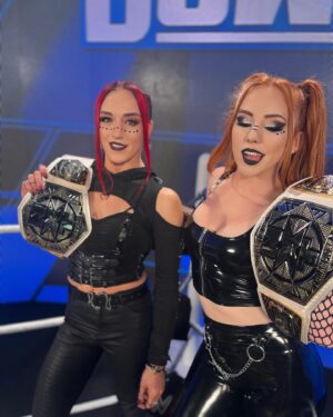 Courtney Stewart Instagram - 🔥😈

#UnholyUnion
#Smackdown