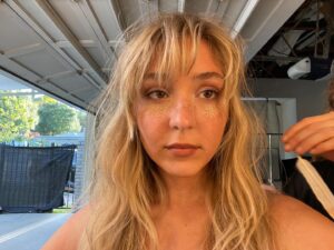 Actress Cozi Zuehlsdorff HD Photos and Wallpapers August 2024
