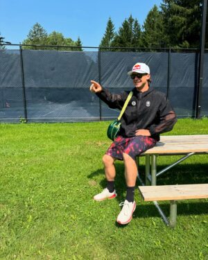 Craig McMorris Instagram - @lululemon x @teamcanada Olympic gear is great for tennis or sitting beside tennis courts and pointing. Can't wait to see the athletes wearing it on the podiums in Paris! 
📸 @mackerjones