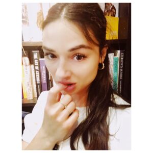 Crystal Reed Instagram - Basic bookstore conundrum. IWANTTHEMALL #keepreading 📚 📖