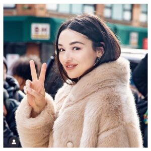 Crystal Reed Instagram - 〰️Vintage Faux-Green Peace〰️ @happyxnatureofficial