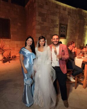 Cynthia Khalifeh Instagram - ‏بسرح واتوه وبلاقي نفسي رجعت لاجمل اماكن العالم- #مصر. بيتي وحياتي وصحابي وحبايبي وافلام وموسيقى وافراح وايام سعيدة.
بتمنى لياسمين @yasminraeis العزيزة أحلى الأيام.
💥