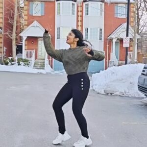Cynthia Vinolin Instagram - #aaokillelle 🤩

@anirudhofficial @pravinmanimusic @donglijumbo

Choreographer @iam.richardson🔥🔥

✨
#cynthiavinolin
#dancereels #dance #toronto #canada🇨🇦 #love #peace #happiness #chennai